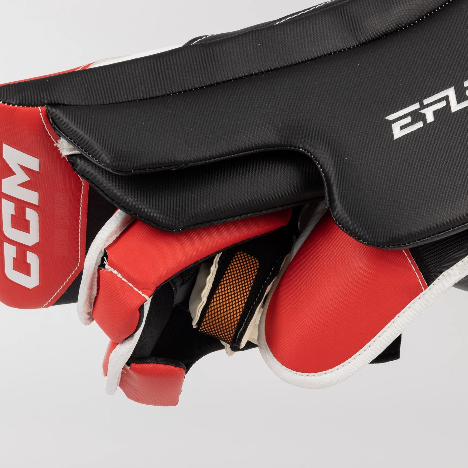 CCM Extreme Flex 6 Senior Goalie Blocker 3 CCM Extreme Flex 6 Senior Goalie Blocker - Image 3