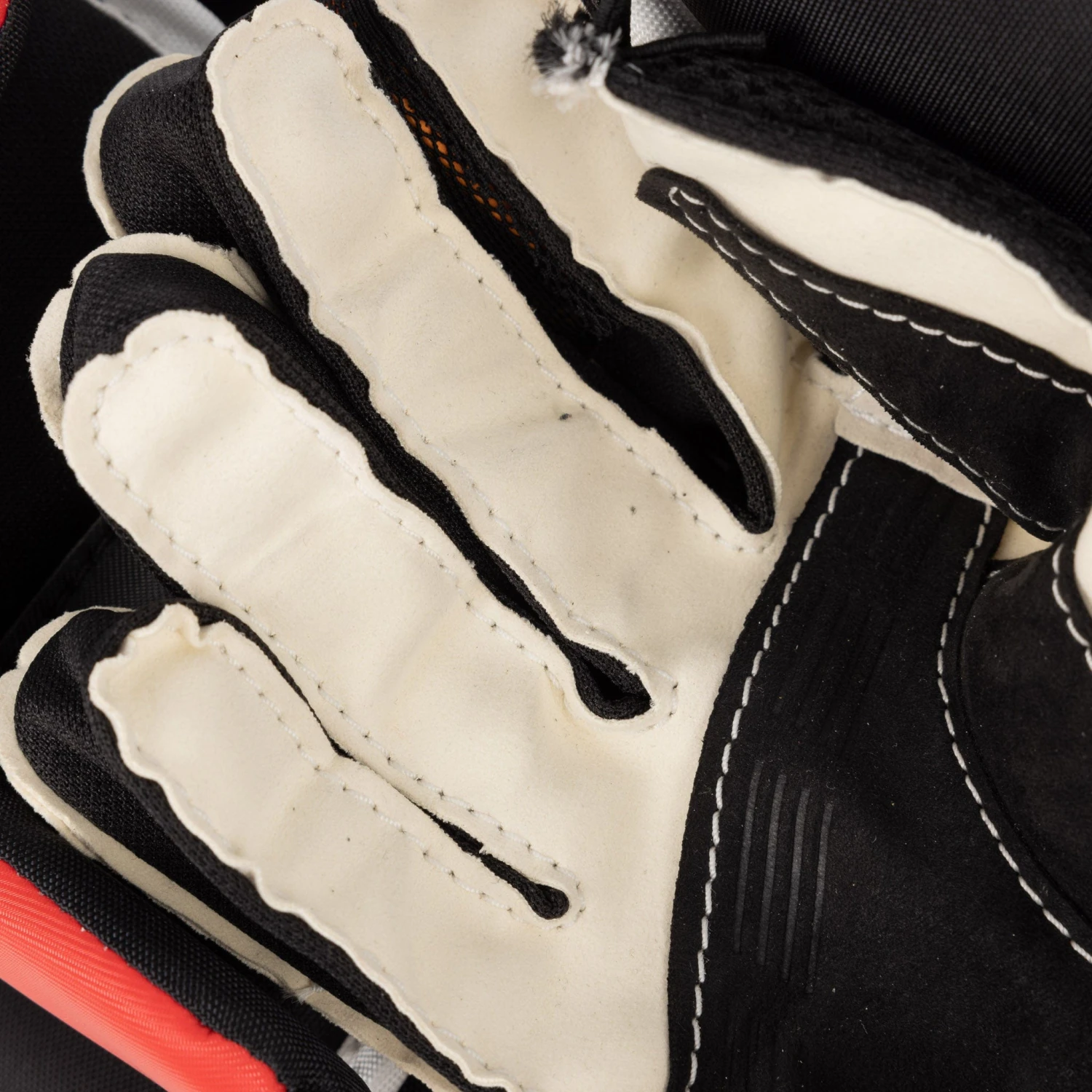 CCM Extreme Flex 6 Senior Goalie Blocker 10 CCM Extreme Flex 6 Senior Goalie Blocker - Image 10