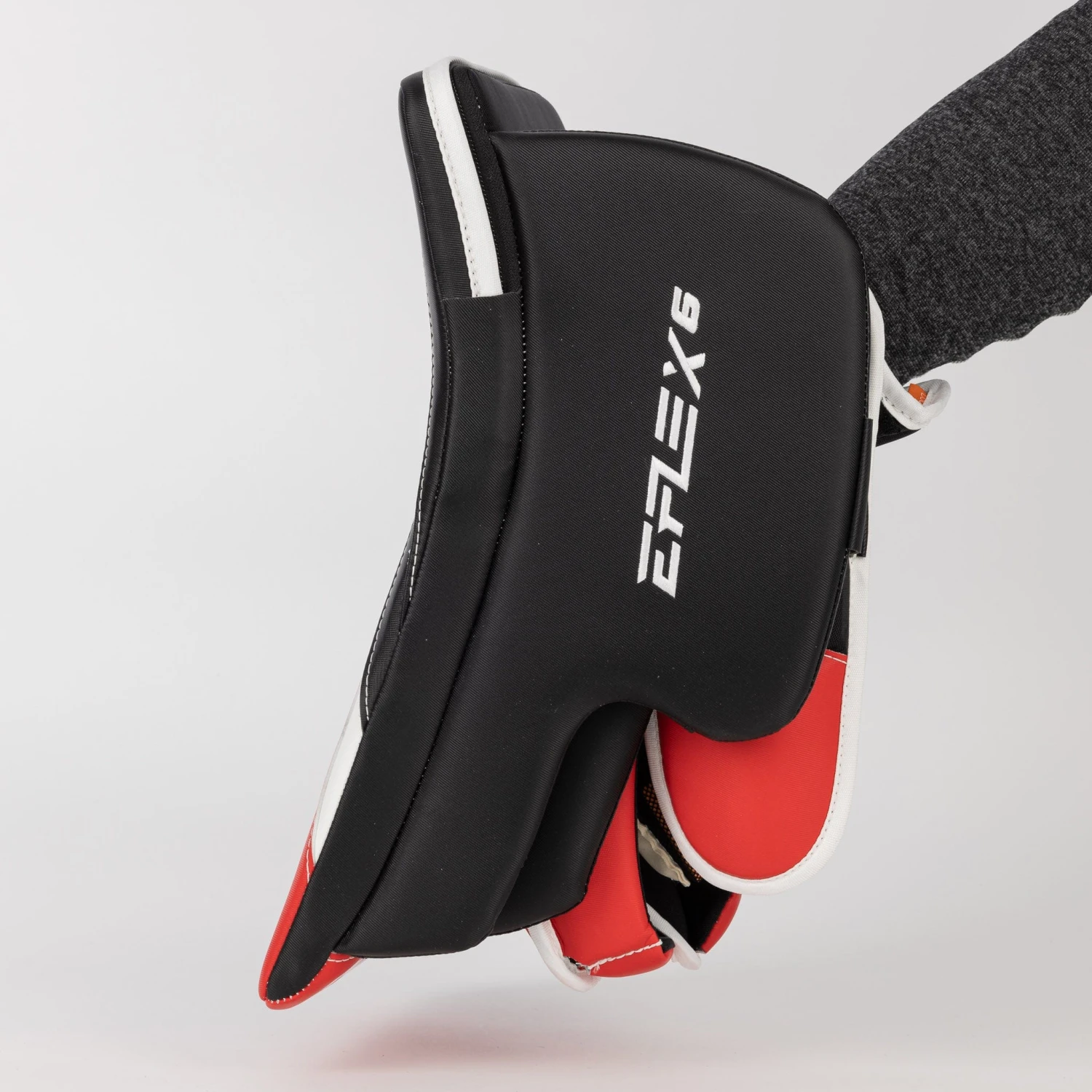 CCM Extreme Flex 6 Senior Goalie Blocker 6 CCM Extreme Flex 6 Senior Goalie Blocker - Image 6