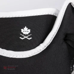 CCM Extreme Flex E5.5 Junior Goalie Catcher -PowerShot CCM Deals Store ccm catchers ccm extreme flex e5 5 junior goalie catcher 27972557602882