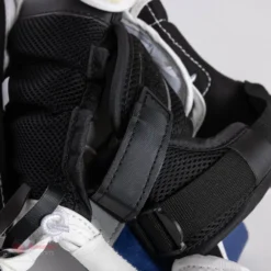 CCM Extreme Flex E5.5 Junior Goalie Catcher -PowerShot CCM Deals Store ccm catchers ccm extreme flex e5 5 junior goalie catcher 27972557668418