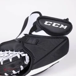 CCM Extreme Flex E5.5 Senior Goalie Catcher - Source Exclusive -PowerShot CCM Deals Store ccm catchers ccm extreme flex e5 5 senior goalie catcher source exclusive 28235123392578