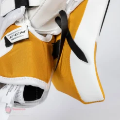 CCM Extreme Flex E5.9 Senior Goalie Catcher -PowerShot CCM Deals Store ccm catchers ccm extreme flex e5 9 senior goalie catcher 27988525449282