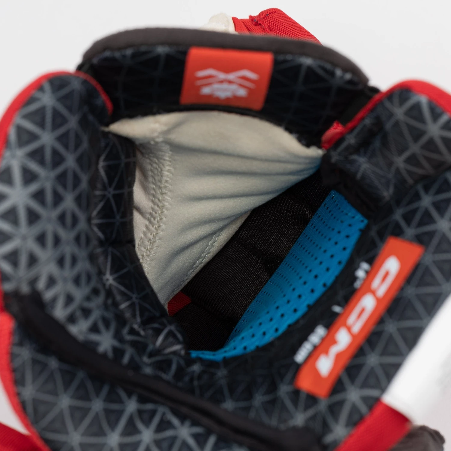 CCM Jetspeed FT6 Junior Hockey Gloves 6 CCM Jetspeed FT6 Junior Hockey Gloves - Image 6