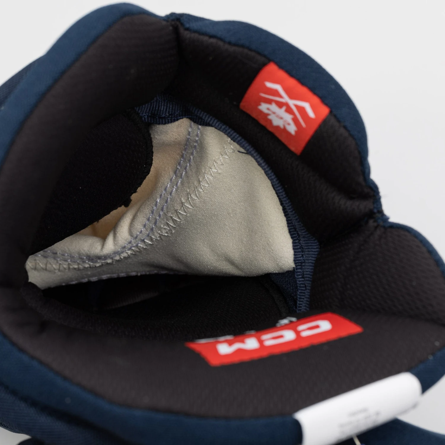 CCM Jetspeed FT680 Junior Hockey Gloves 12 CCM Jetspeed FT680 Junior Hockey Gloves - Image 12