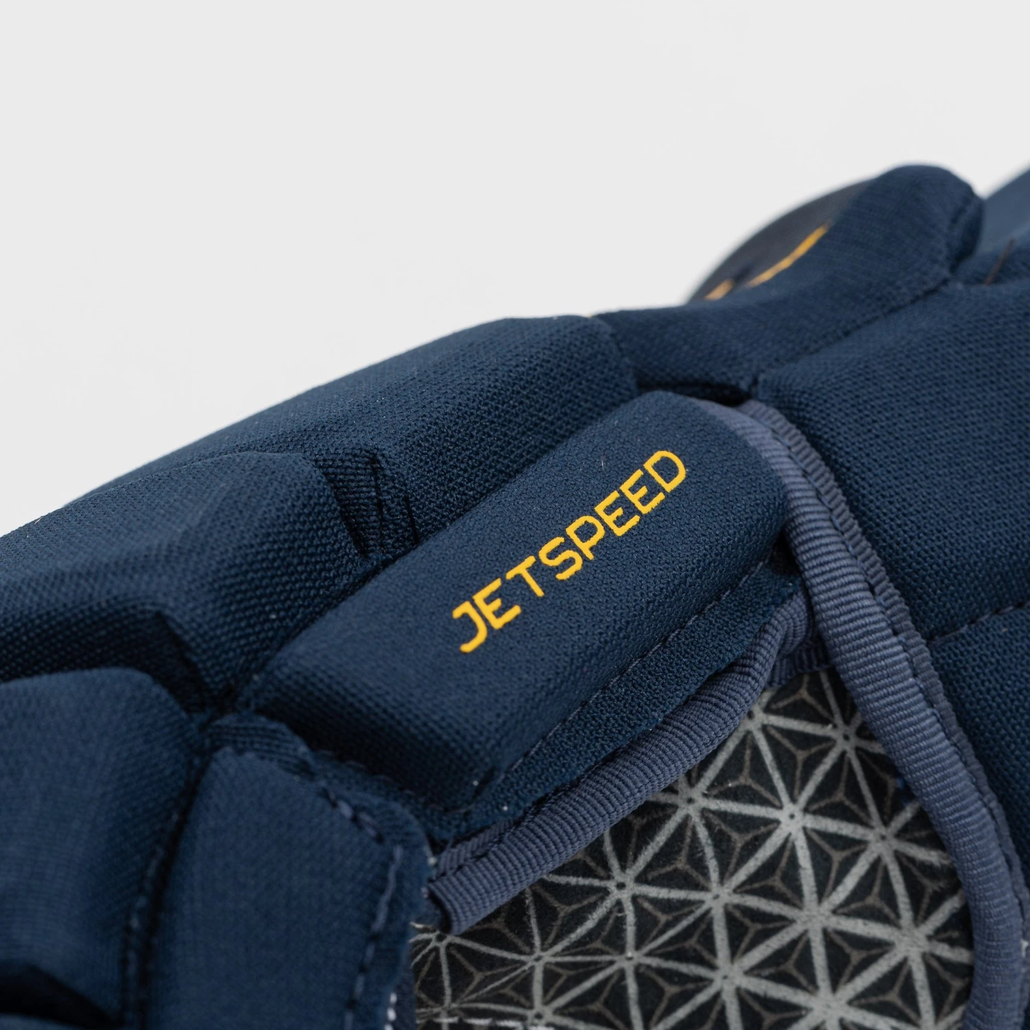 CCM Jetspeed FT680 Junior Hockey Gloves 13 CCM Jetspeed FT680 Junior Hockey Gloves - Image 13