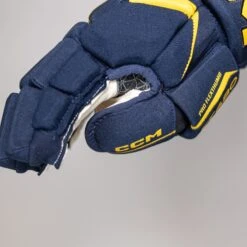 CCM Jetspeed FT680 Senior Hockey Gloves 33 CCM Jetspeed FT680 Senior Hockey Gloves -PowerShot CCM Deals Store ccm gloves ccm jetspeed ft680 senior hockey gloves 30397995417666