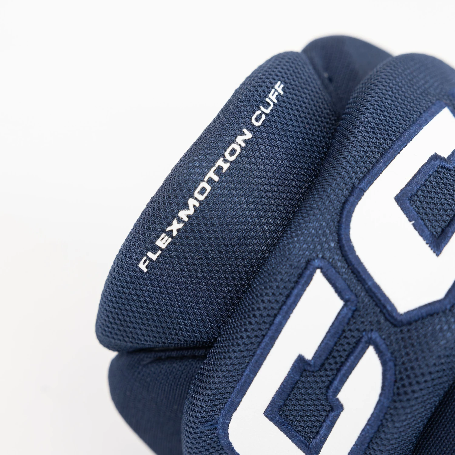 CCM Tacks AS580 Junior Hockey Gloves 4 CCM Tacks AS580 Junior Hockey Gloves - Image 4