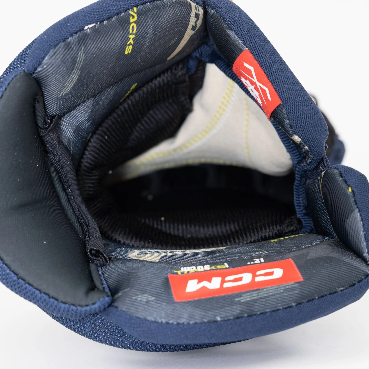 CCM Tacks AS580 Junior Hockey Gloves 13 CCM Tacks AS580 Junior Hockey Gloves - Image 13