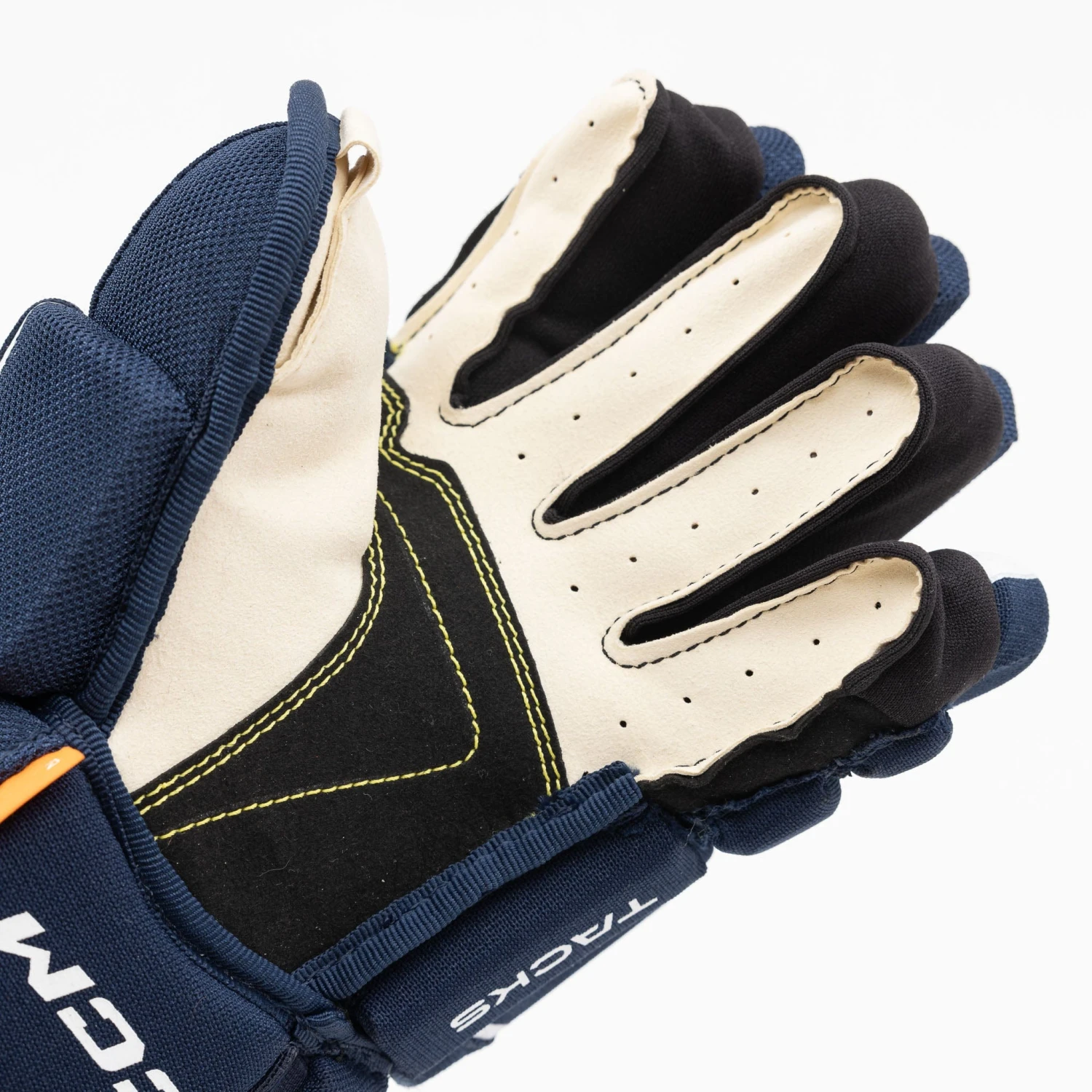 CCM Tacks AS580 Junior Hockey Gloves 6 CCM Tacks AS580 Junior Hockey Gloves - Image 6