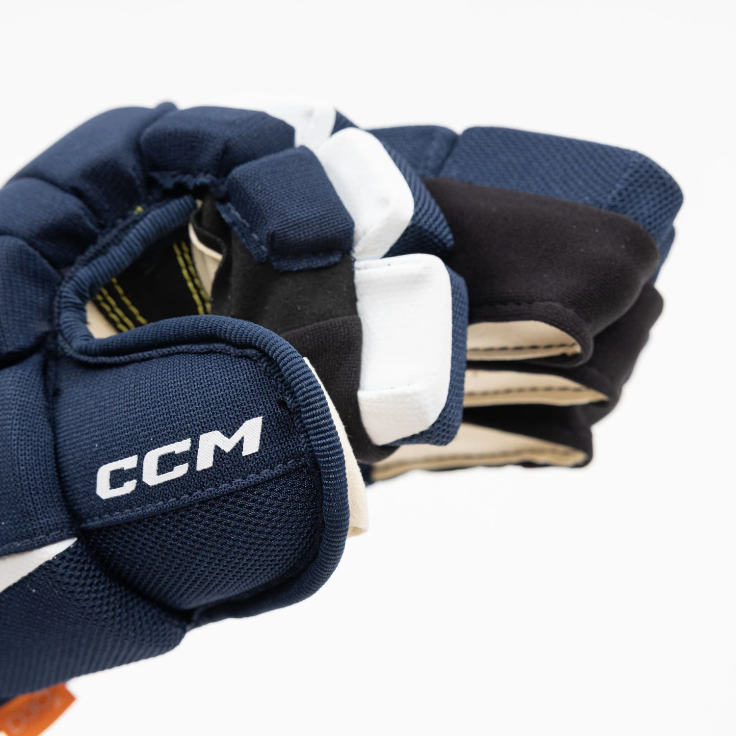 CCM Tacks AS580 Junior Hockey Gloves 9 CCM Tacks AS580 Junior Hockey Gloves - Image 9