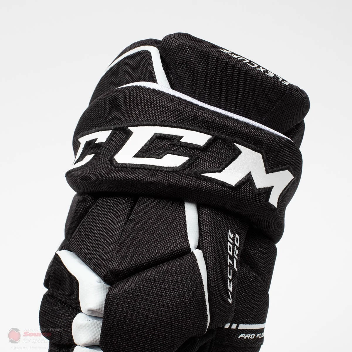 CCM Tacks Vector Pro Senior Hockey Gloves (2020) 6 CCM Tacks Vector Pro Senior Hockey Gloves (2020) - Image 6