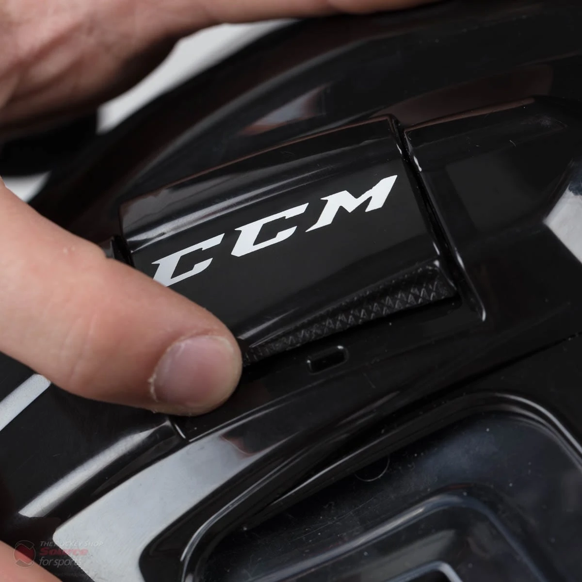 CCM FitLITE 500 Hockey Helmet 7 CCM FitLITE 500 Hockey Helmet - Image 7