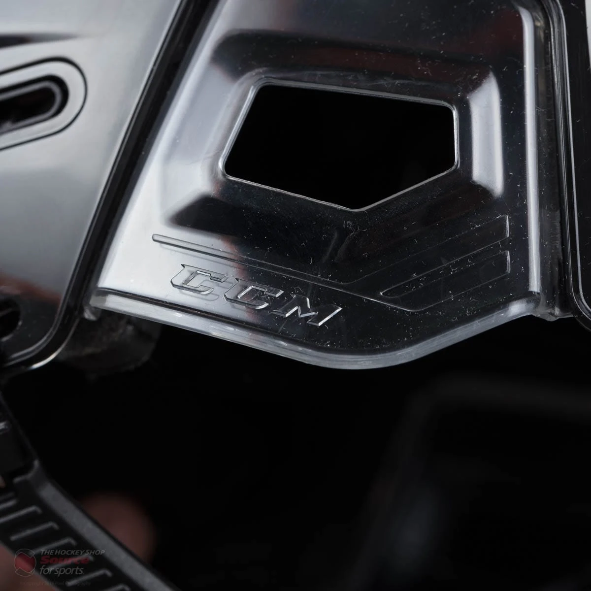 CCM Tacks 710 Hockey Helmet 7 CCM Tacks 710 Hockey Helmet - Image 7