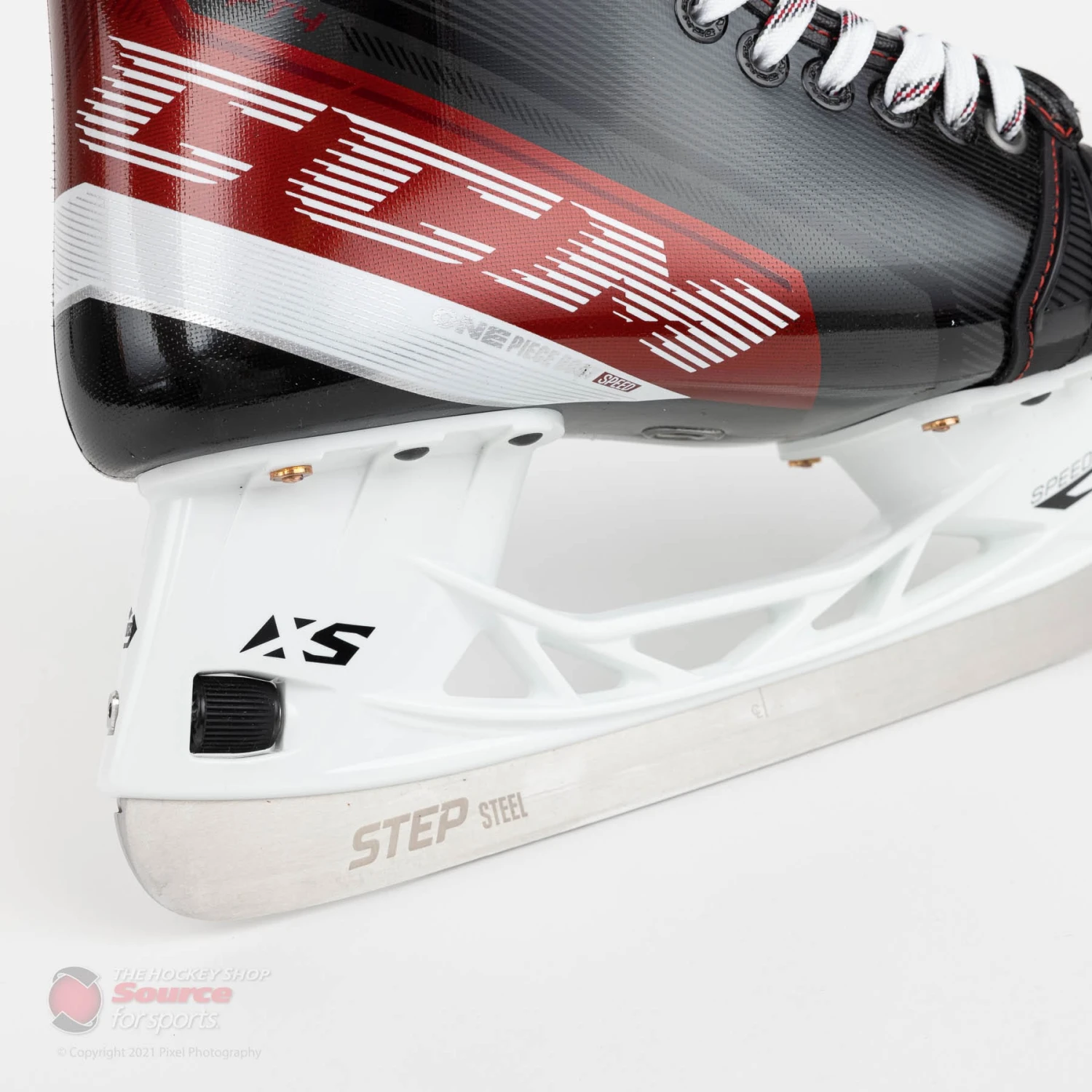 CCM Jetspeed FT4 Intermediate Hockey Skates 3 CCM Jetspeed FT4 Intermediate Hockey Skates - Image 3