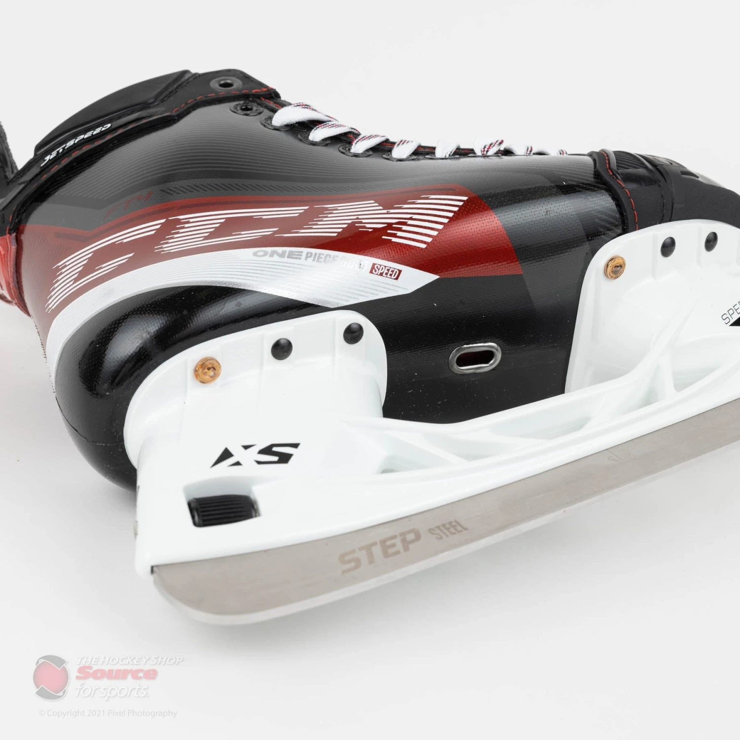 CCM Jetspeed FT4 Intermediate Hockey Skates 4 CCM Jetspeed FT4 Intermediate Hockey Skates - Image 4