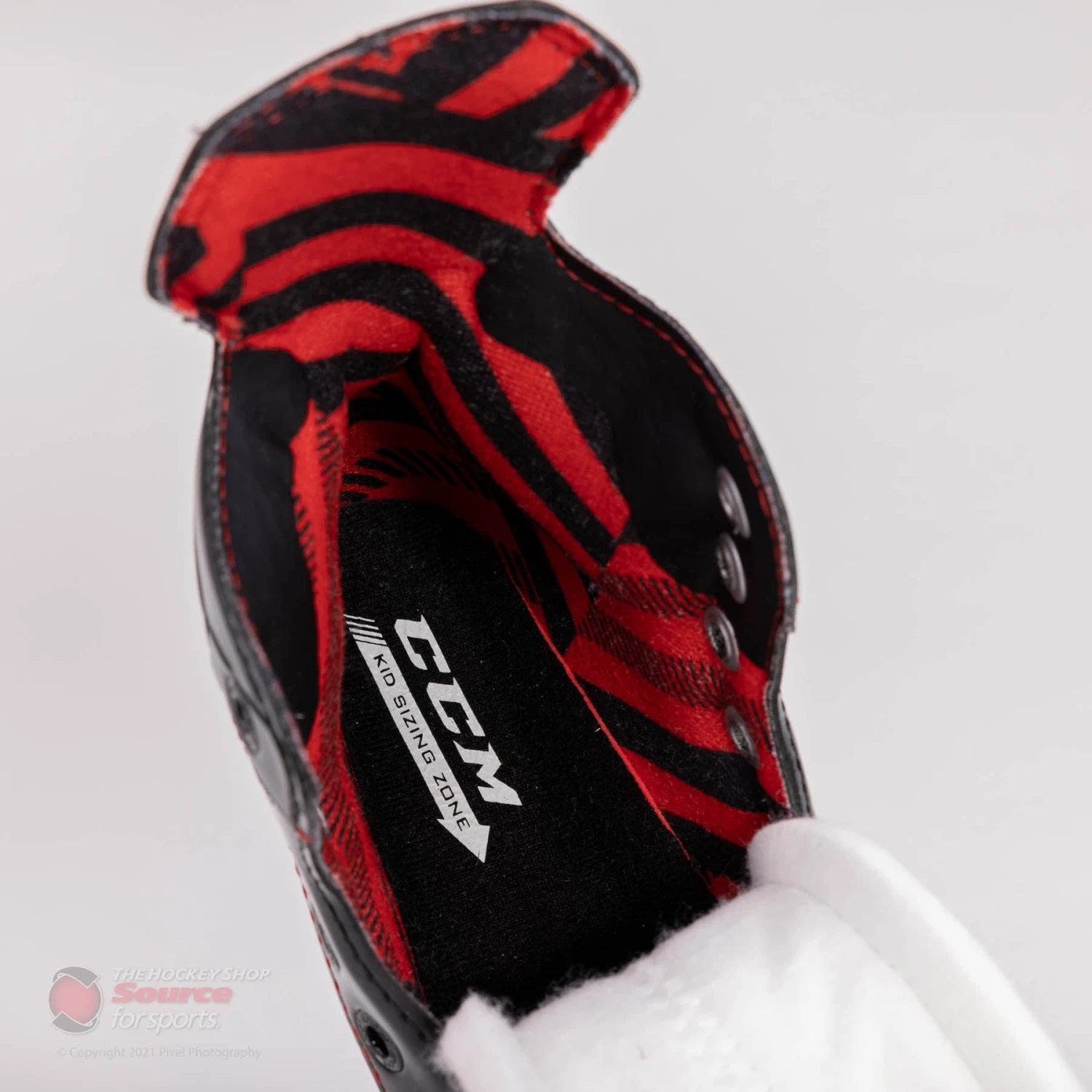 CCM Jetspeed FT4 Youth Hockey Skates 10 CCM Jetspeed FT4 Youth Hockey Skates - Image 10