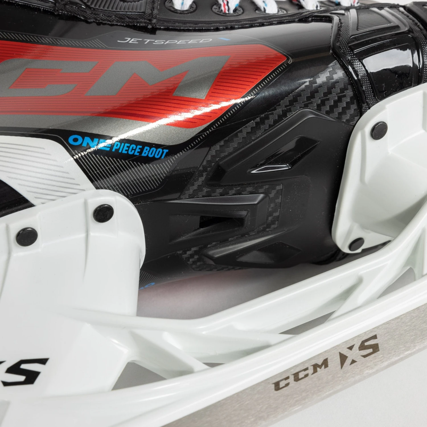 CCM Jetspeed FT670 Intermediate Hockey Skates 11 CCM Jetspeed FT670 Intermediate Hockey Skates - Image 11