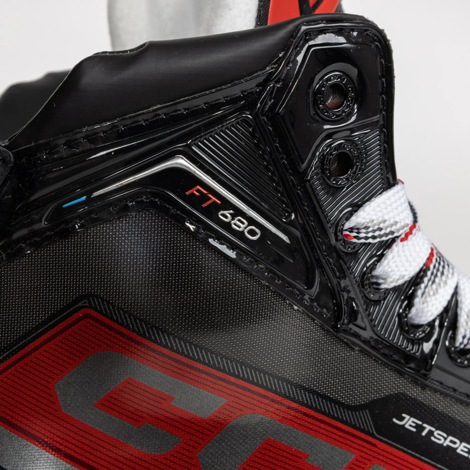 CCM Jetspeed FT680 Intermediate Hockey Skates 7 CCM Jetspeed FT680 Intermediate Hockey Skates - Image 7