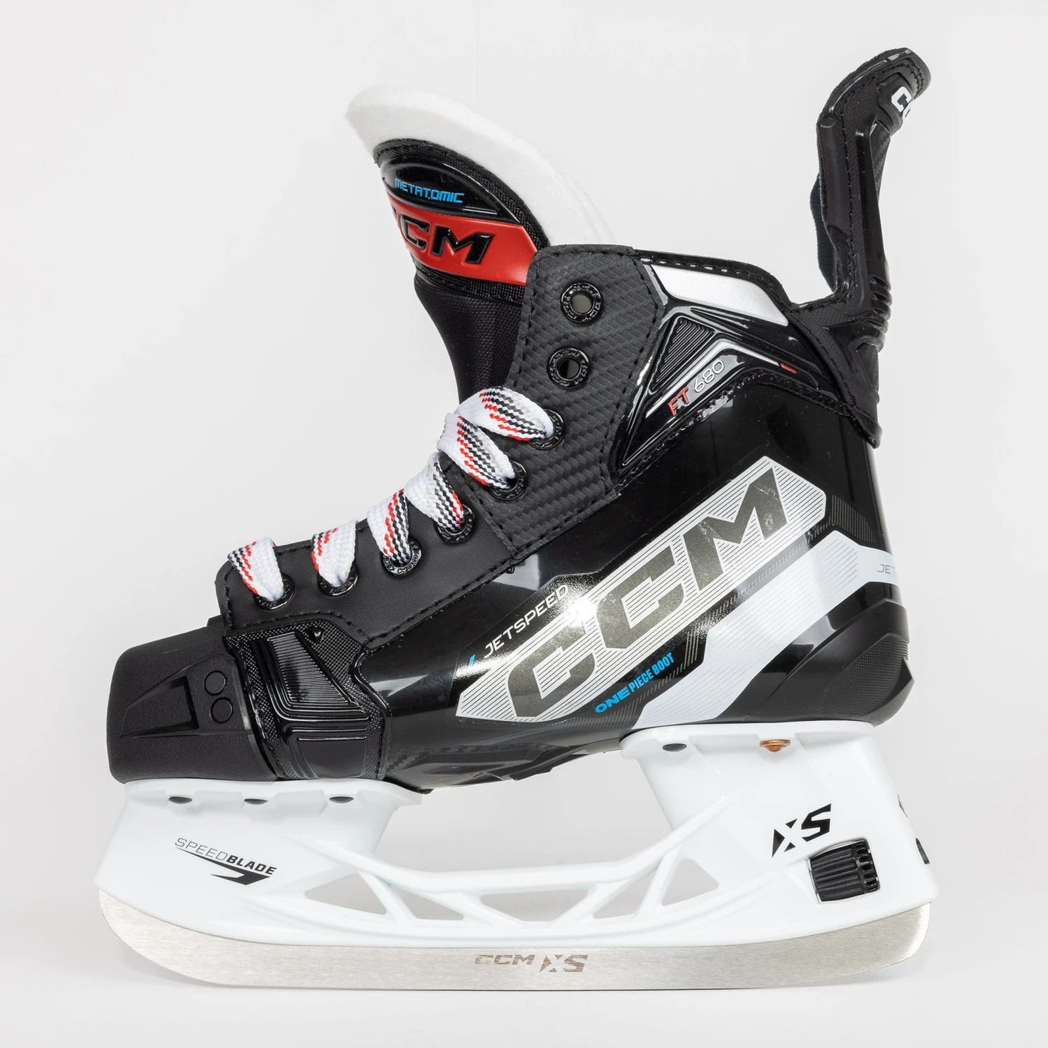 CCM Jetspeed FT680 Junior Hockey Skates 3 CCM Jetspeed FT680 Junior Hockey Skates - Image 3