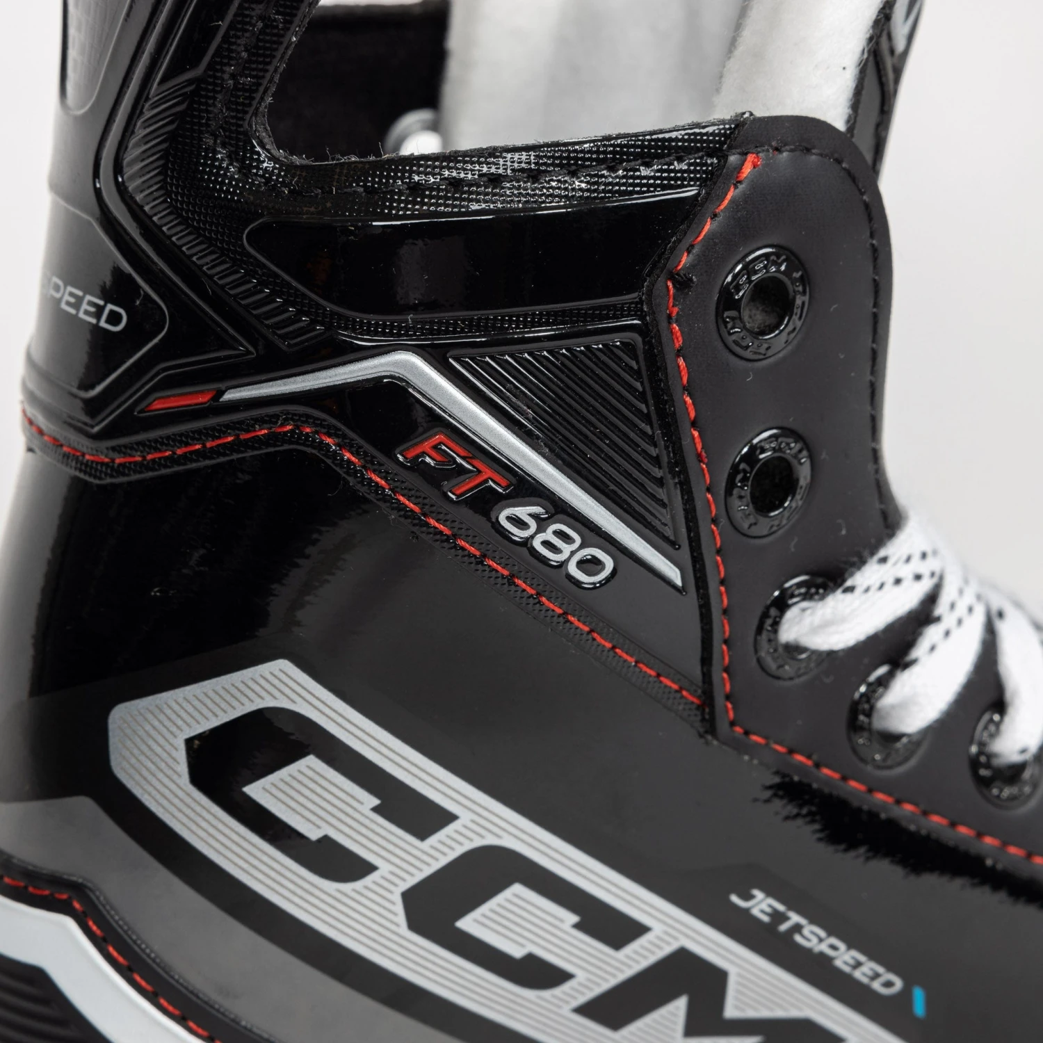 CCM Jetspeed FT680 Youth Hockey Skates 8 CCM Jetspeed FT680 Youth Hockey Skates - Image 8