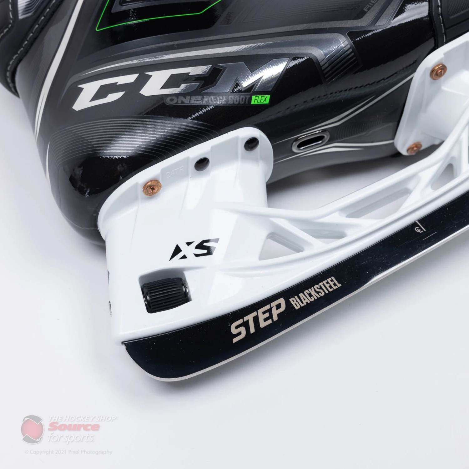 CCM RIBCOR 100K Pro Intermediate Hockey Skates 3 CCM RIBCOR 100K Pro Intermediate Hockey Skates - Image 3