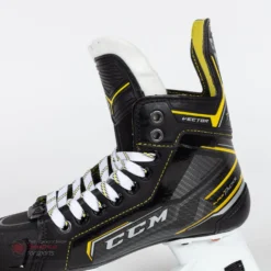 CCM Super Tacks Vector Junior Hockey Skates (2020) 15 CCM Super Tacks Vector Junior Hockey Skates (2020) -PowerShot CCM Deals Store ccm hockey skates ccm super tacks vector junior hockey skates 2020 14781853433922