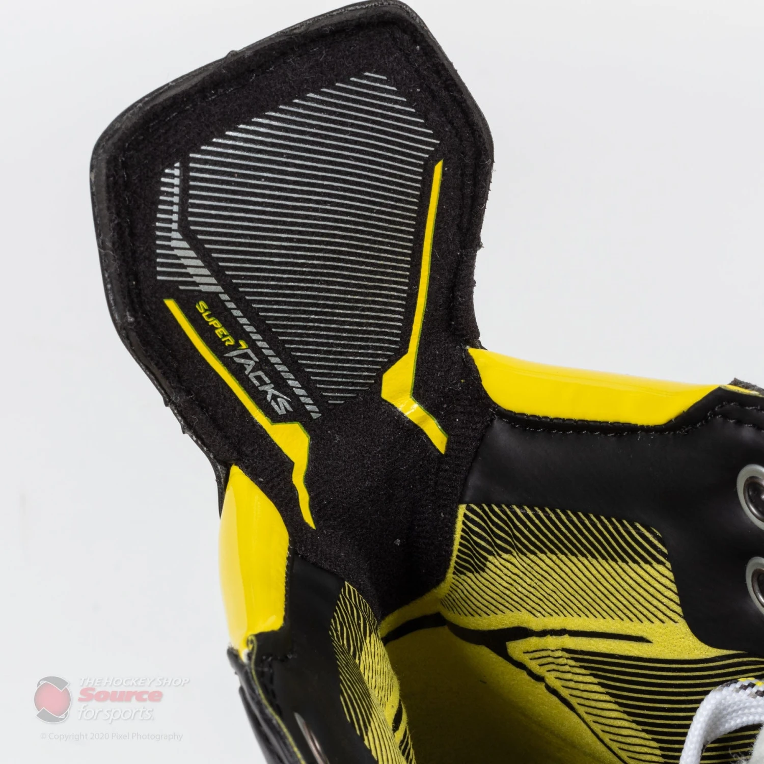 CCM Super Tacks Vector Plus Junior Hockey Skates (2020) 10 CCM Super Tacks Vector Plus Junior Hockey Skates (2020) - Image 10