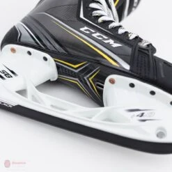 CCM Tacks Vector Pro Senior Hockey Skates (2018) 23 CCM Tacks Vector Pro Senior Hockey Skates (2018) -PowerShot CCM Deals Store ccm hockey skates ccm tacks vector pro senior hockey skates 2018 4566187769922