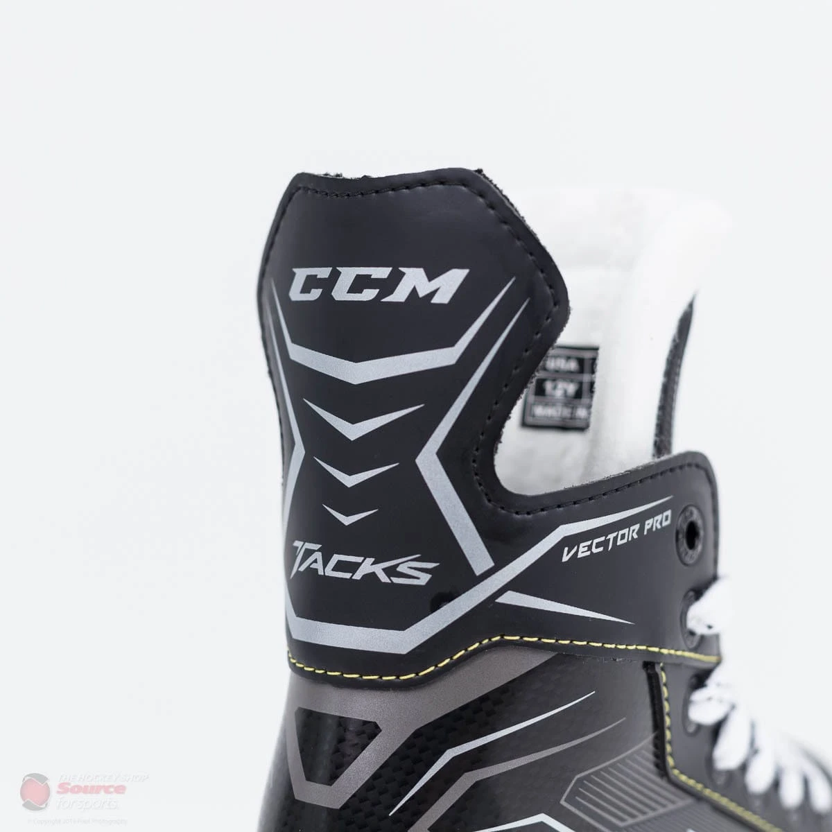 CCM Tacks Vector Pro Youth Hockey Skates (2018) 7 CCM Tacks Vector Pro Youth Hockey Skates (2018) - Image 7