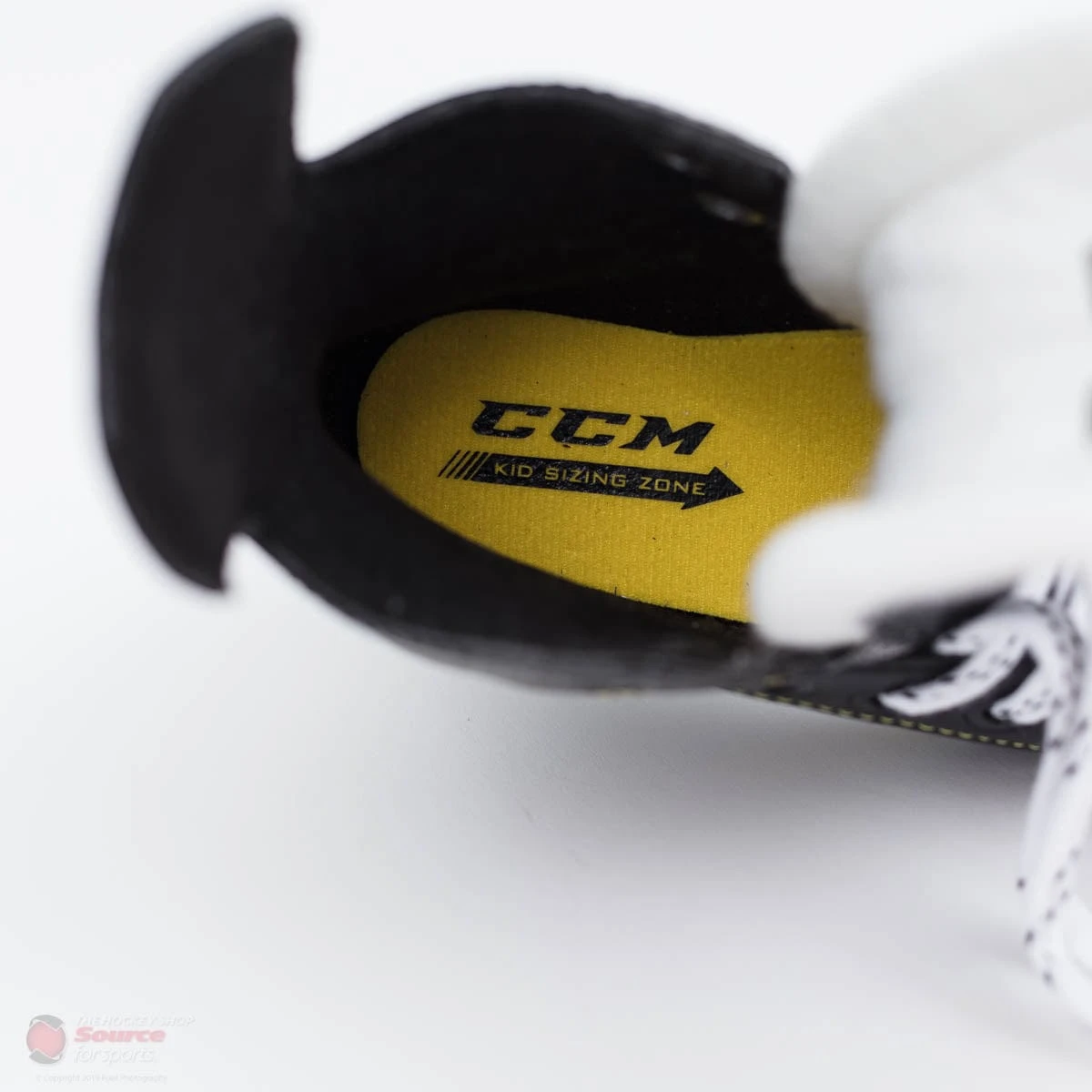 CCM Tacks Vector Pro Youth Hockey Skates (2018) 10 CCM Tacks Vector Pro Youth Hockey Skates (2018) - Image 10
