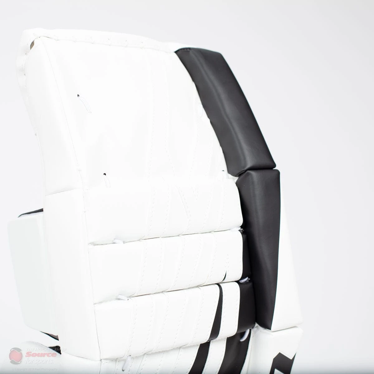 CCM Extreme Flex E4.5 Junior Goalie Leg Pads - Source Exclusive 2 CCM Extreme Flex E4.5 Junior Goalie Leg Pads - Source Exclusive - Image 2