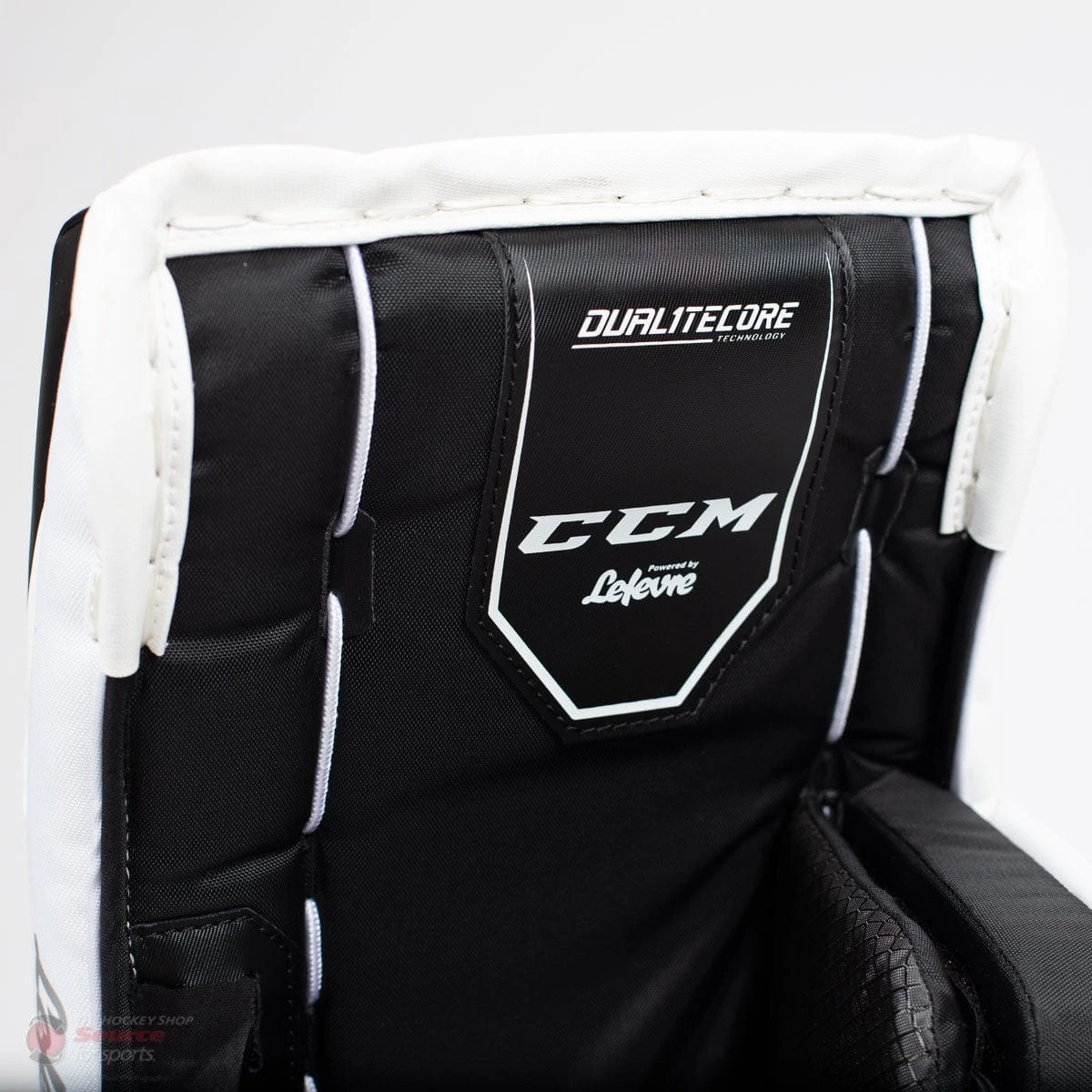 CCM Extreme Flex E4.5 Junior Goalie Leg Pads - Source Exclusive 7 CCM Extreme Flex E4.5 Junior Goalie Leg Pads - Source Exclusive - Image 7