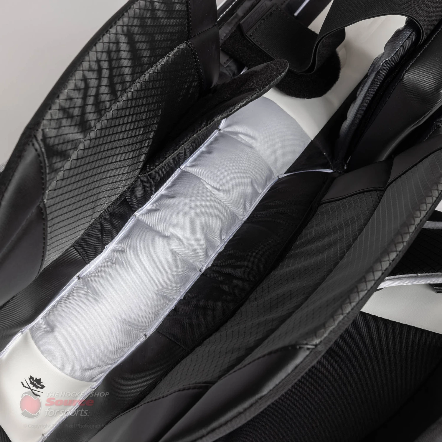 CCM Extreme Flex E5.9 Intermediate Goalie Leg Pads - Source Exclusive 12 CCM Extreme Flex E5.9 Intermediate Goalie Leg Pads - Source Exclusive - Image 12