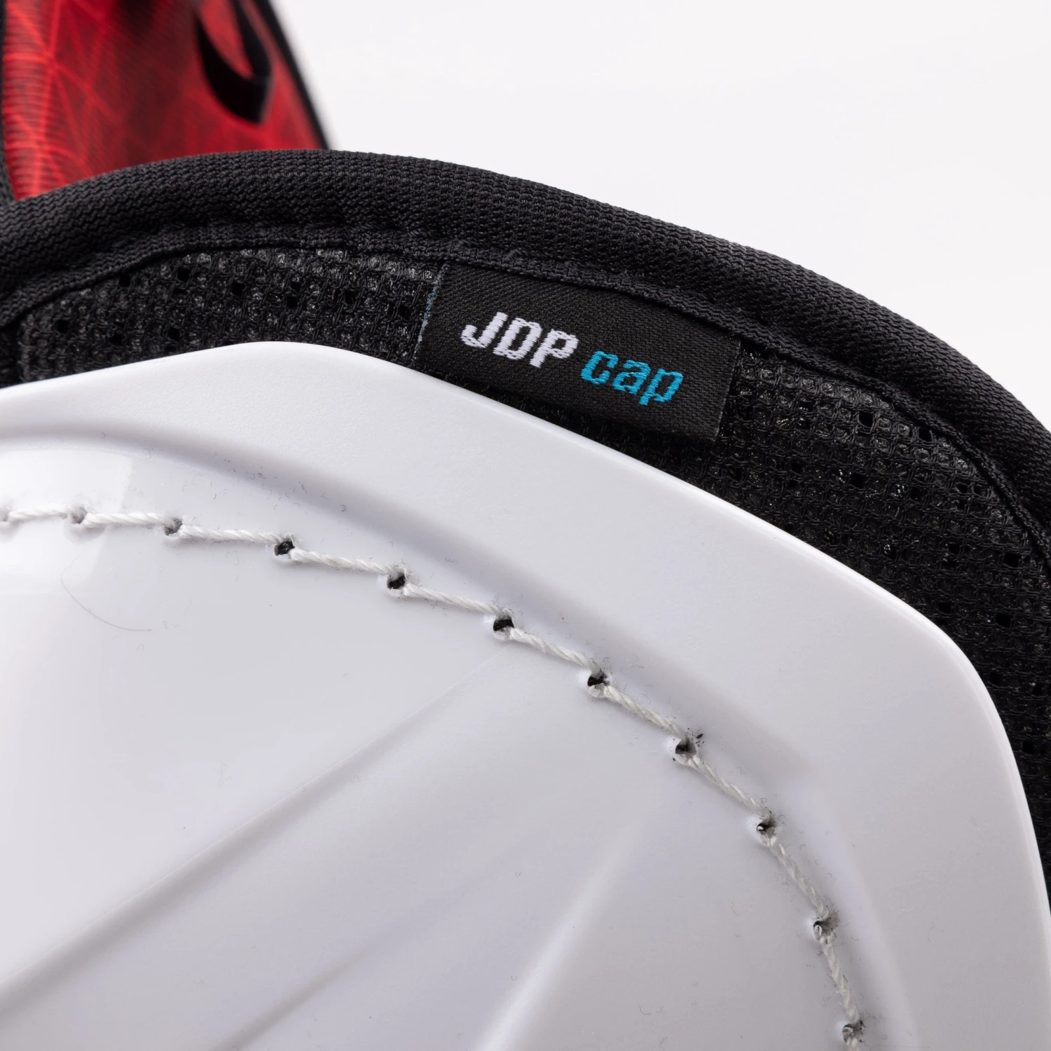 CCM Jetspeed FT6 Pro Junior Hockey Shin Guards 2 CCM Jetspeed FT6 Pro Junior Hockey Shin Guards - Image 2