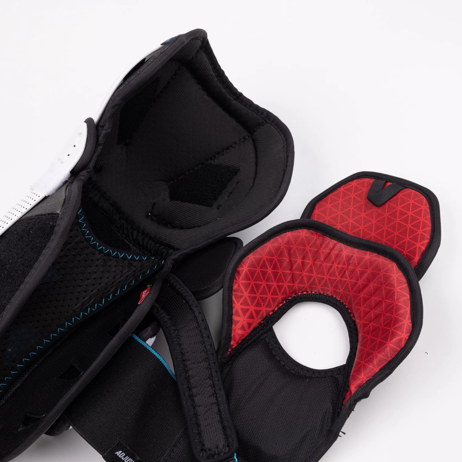 CCM Jetspeed FT6 Pro Senior Hockey Shin Guards 11 CCM Jetspeed FT6 Pro Senior Hockey Shin Guards - Image 11