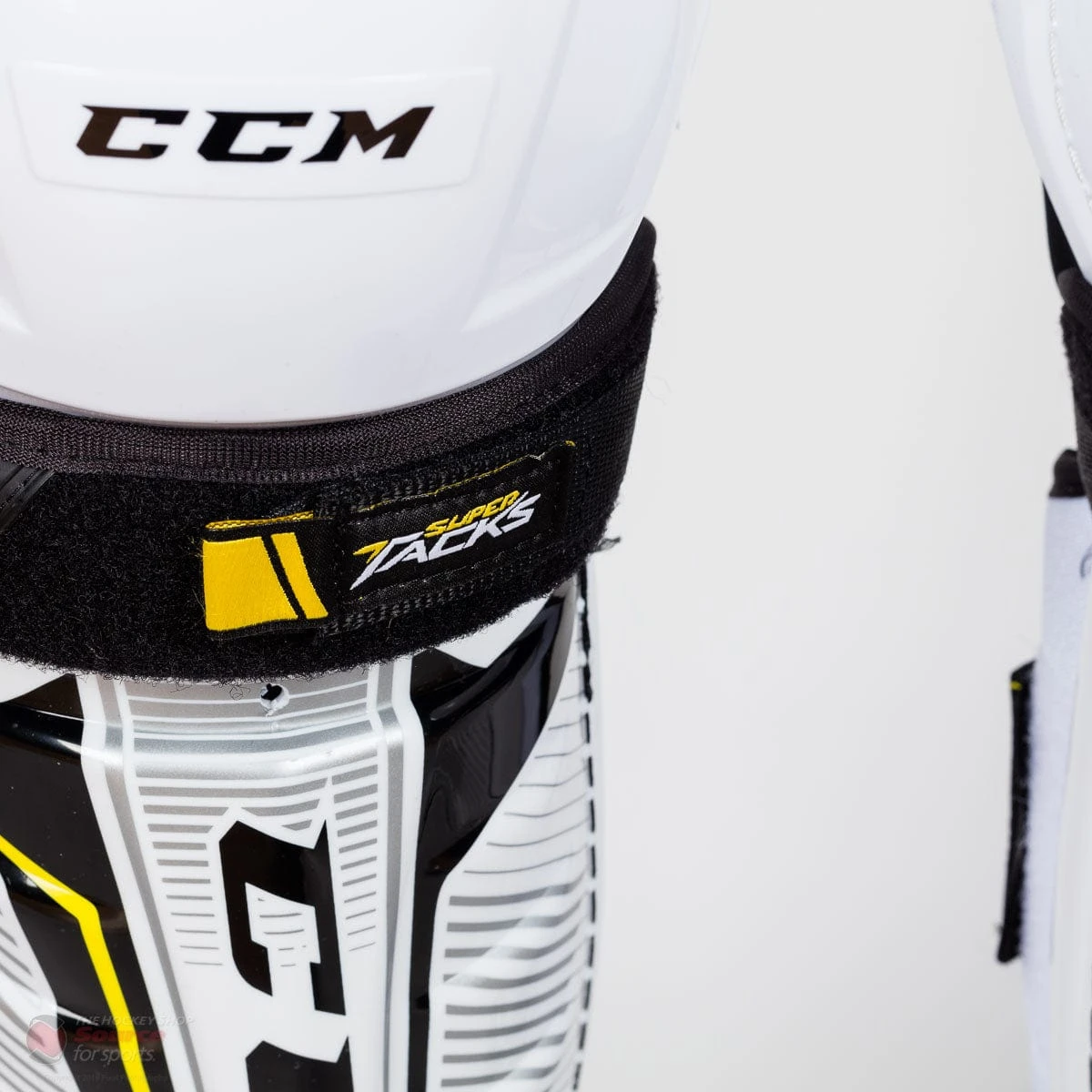 CCM Super Tacks AS1 Junior Hockey Shin Guards 6 CCM Super Tacks AS1 Junior Hockey Shin Guards - Image 6