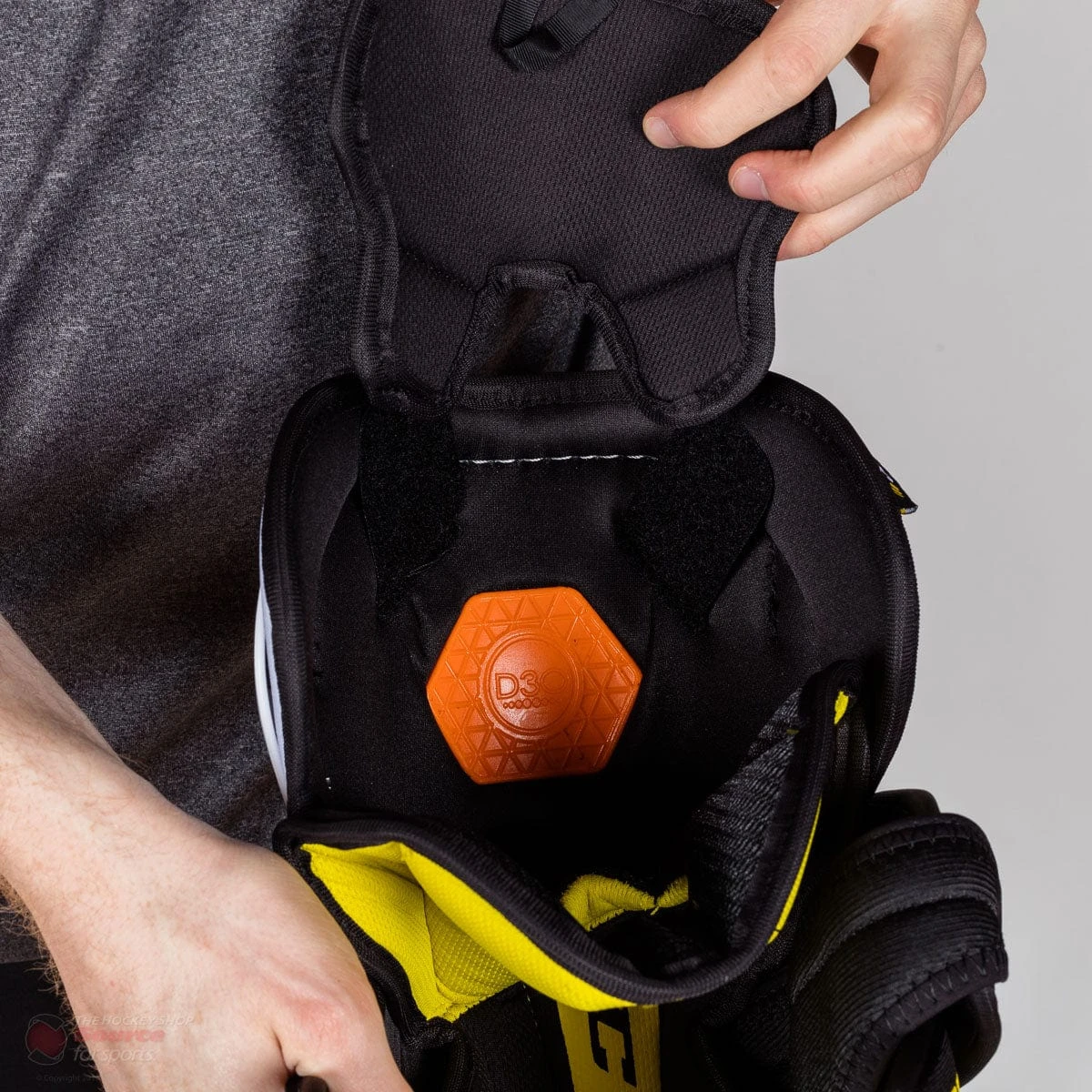 CCM Super Tacks AS1 Senior Hockey Shin Guards 13 CCM Super Tacks AS1 Senior Hockey Shin Guards - Image 13