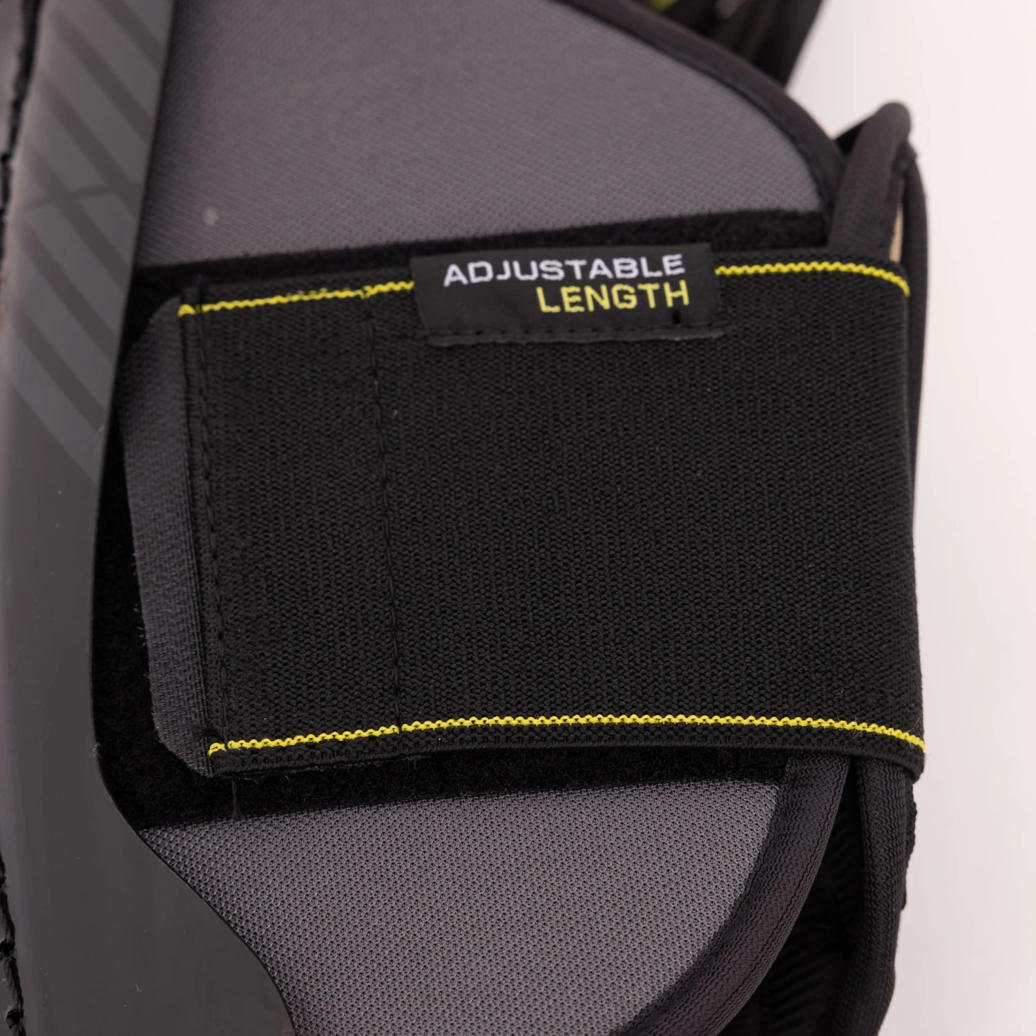 CCM Tacks AS580 Senior Hockey Shin Guards 13 CCM Tacks AS580 Senior Hockey Shin Guards - Image 13