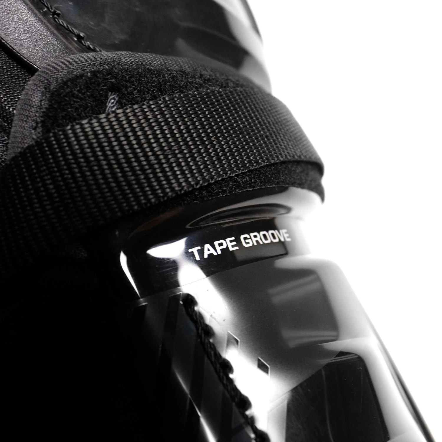 CCM Tacks Vector Plus Senior Hockey Shin Guards 2 CCM Tacks Vector Plus Senior Hockey Shin Guards - Image 2