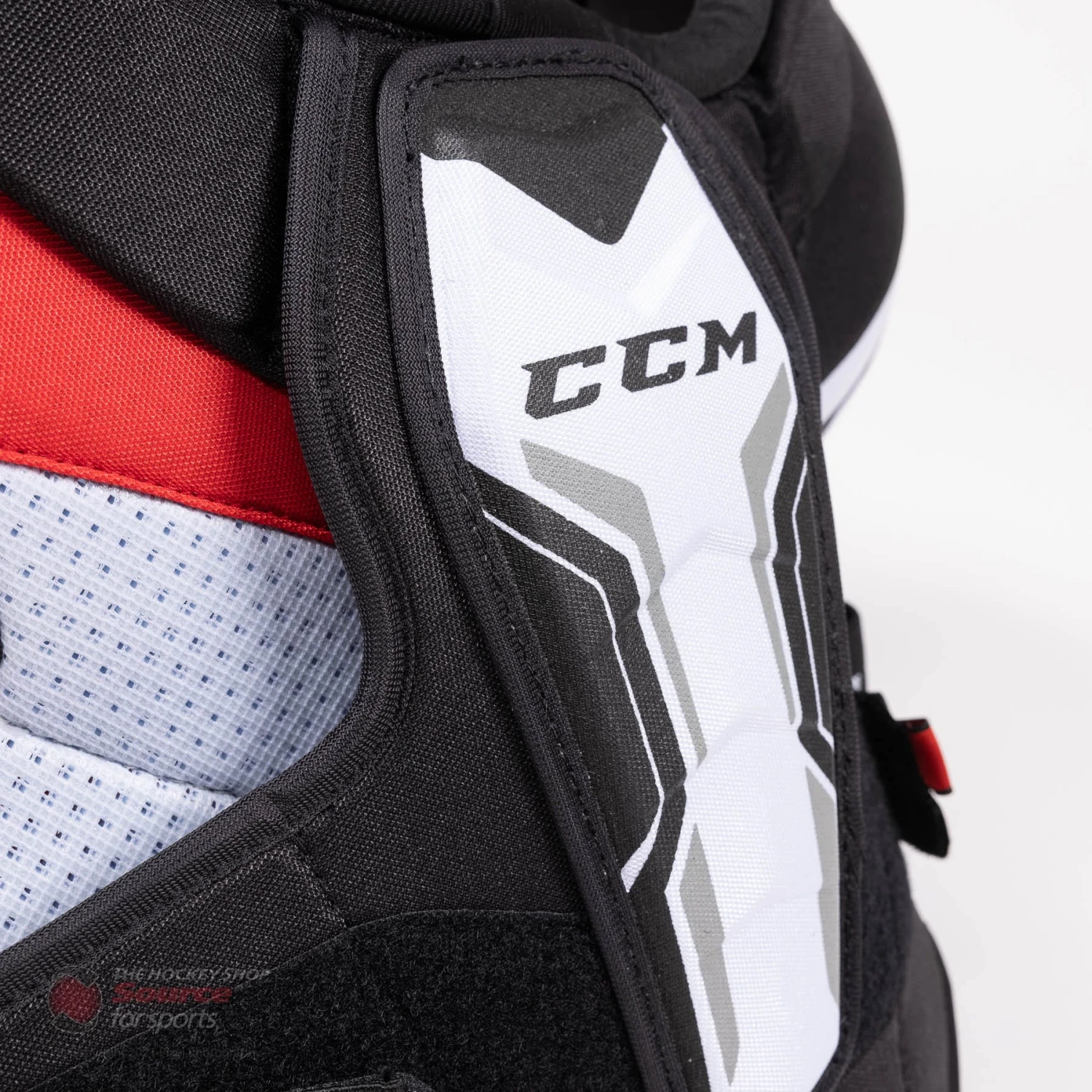 CCM Jetspeed FT485 Senior Hockey Shoulder Pads 2 CCM Jetspeed FT485 Senior Hockey Shoulder Pads - Image 2