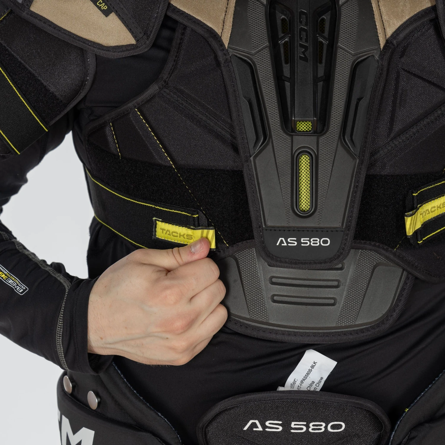 CCM Tacks AS580 Senior Hockey Shoulder Pads 7 CCM Tacks AS580 Senior Hockey Shoulder Pads - Image 7