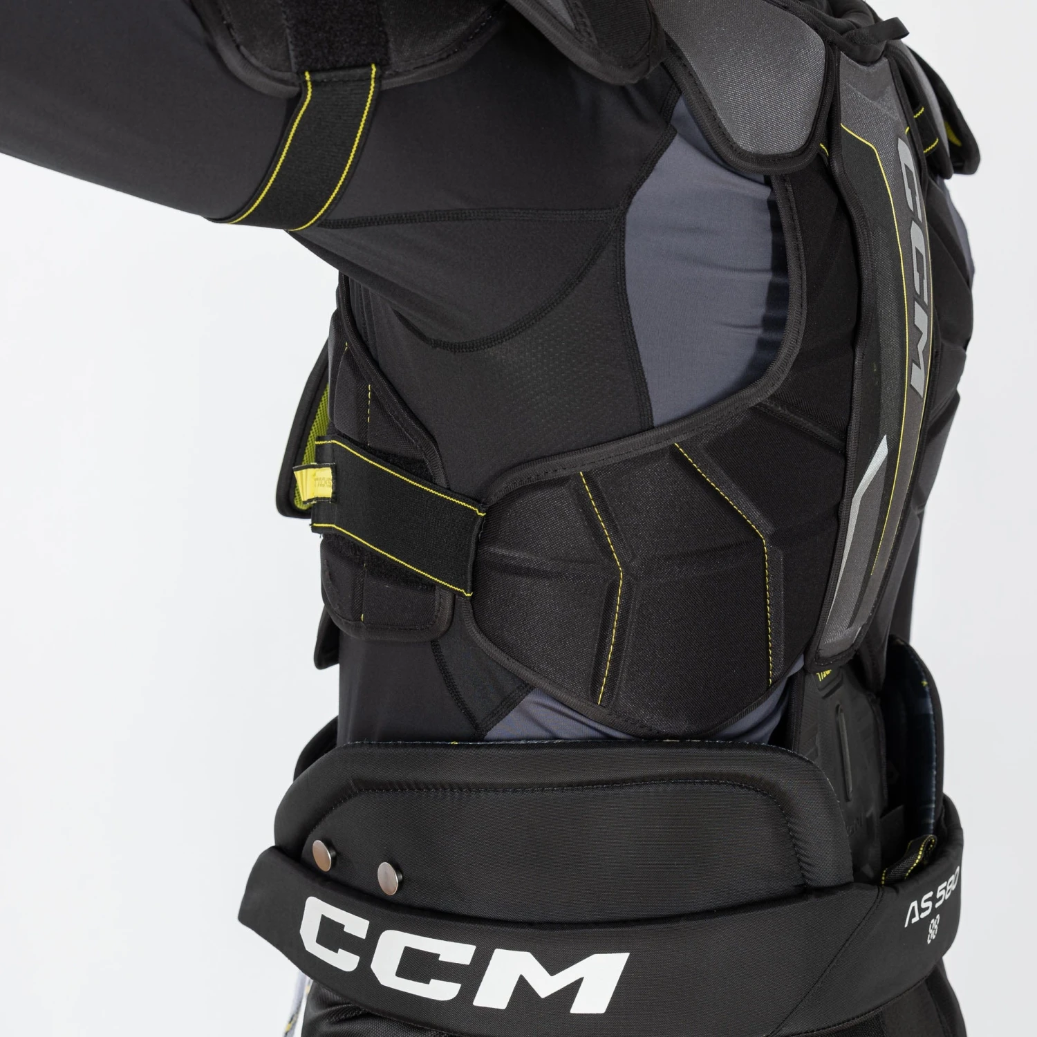 CCM Tacks AS580 Senior Hockey Shoulder Pads 9 CCM Tacks AS580 Senior Hockey Shoulder Pads - Image 9