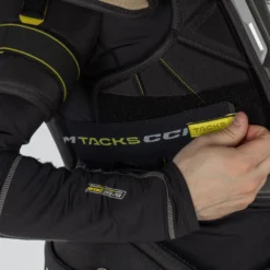 CCM Tacks Vector Plus Junior Hockey Shoulder Pads -PowerShot CCM Deals Store ccm shoulder pads ccm tacks vector plus junior hockey shoulder pads 29086574051394